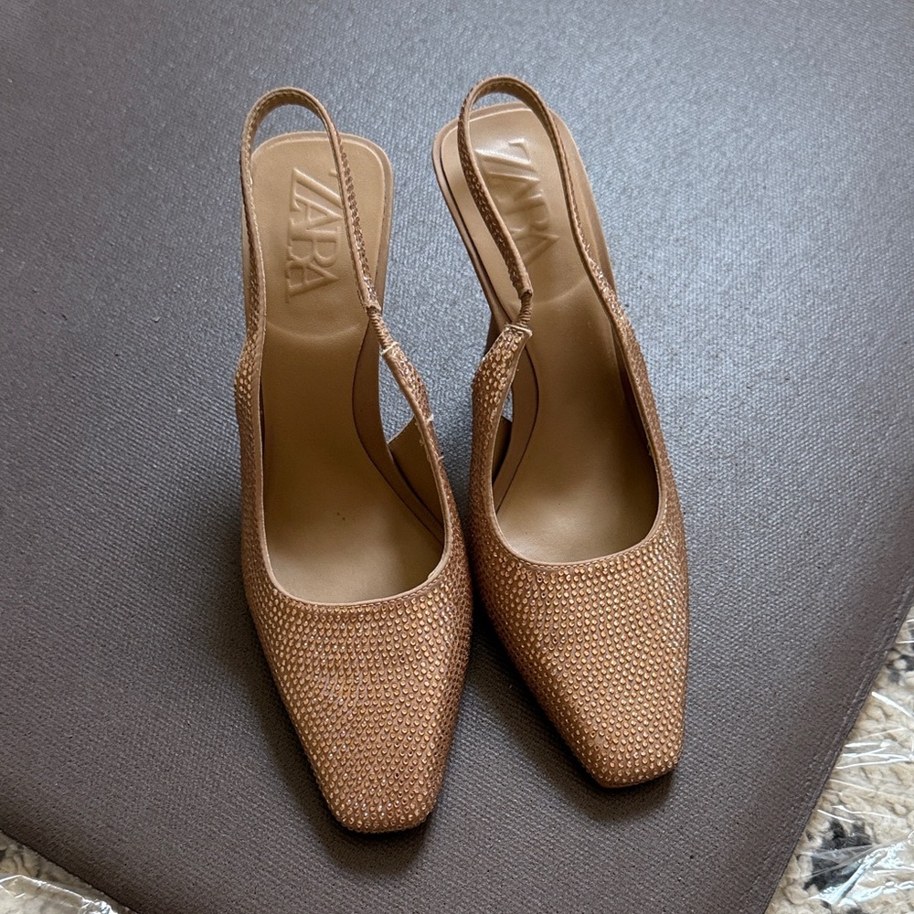 Zara Women's Zara Rhinestone Slingback Textured Slingback Heels - Size 35